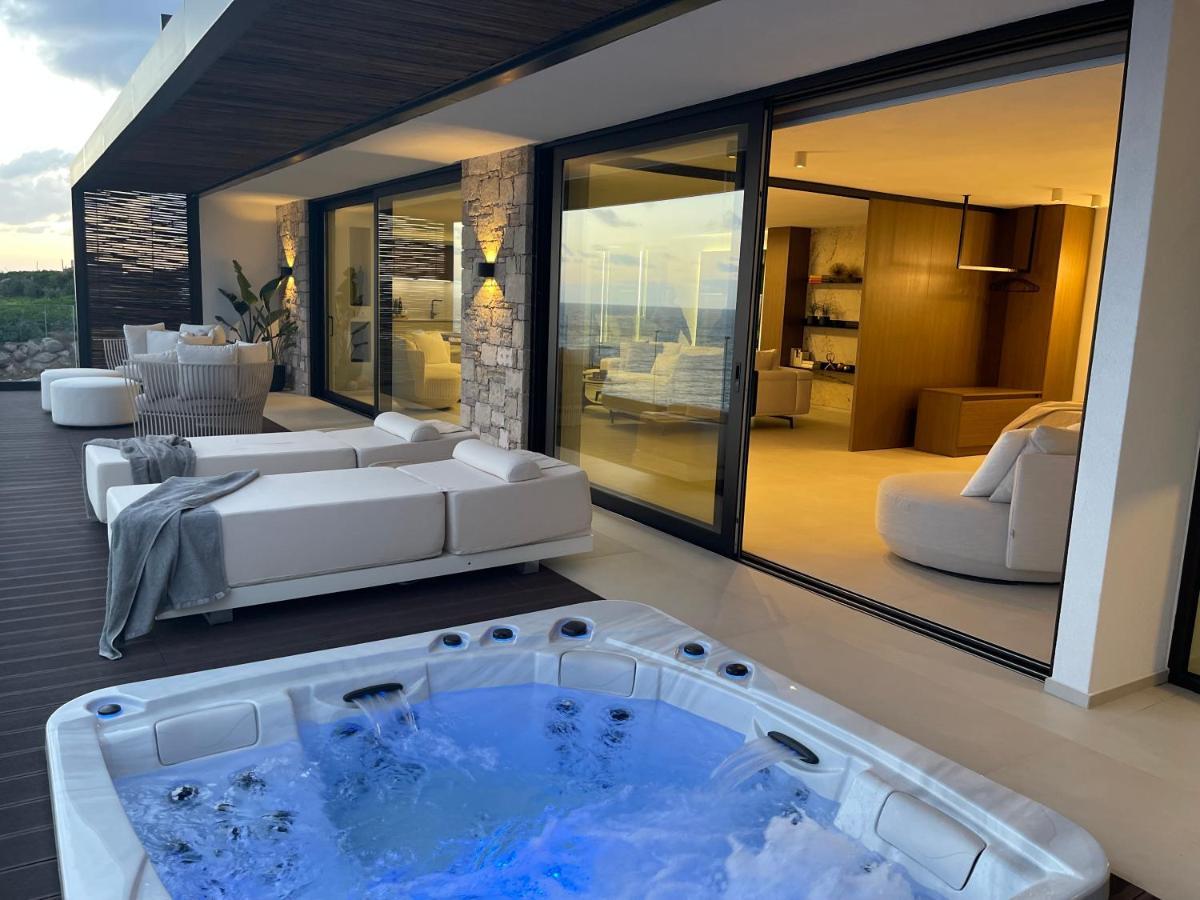 Mystique Luxury Suite Achlia المظهر الخارجي الصورة