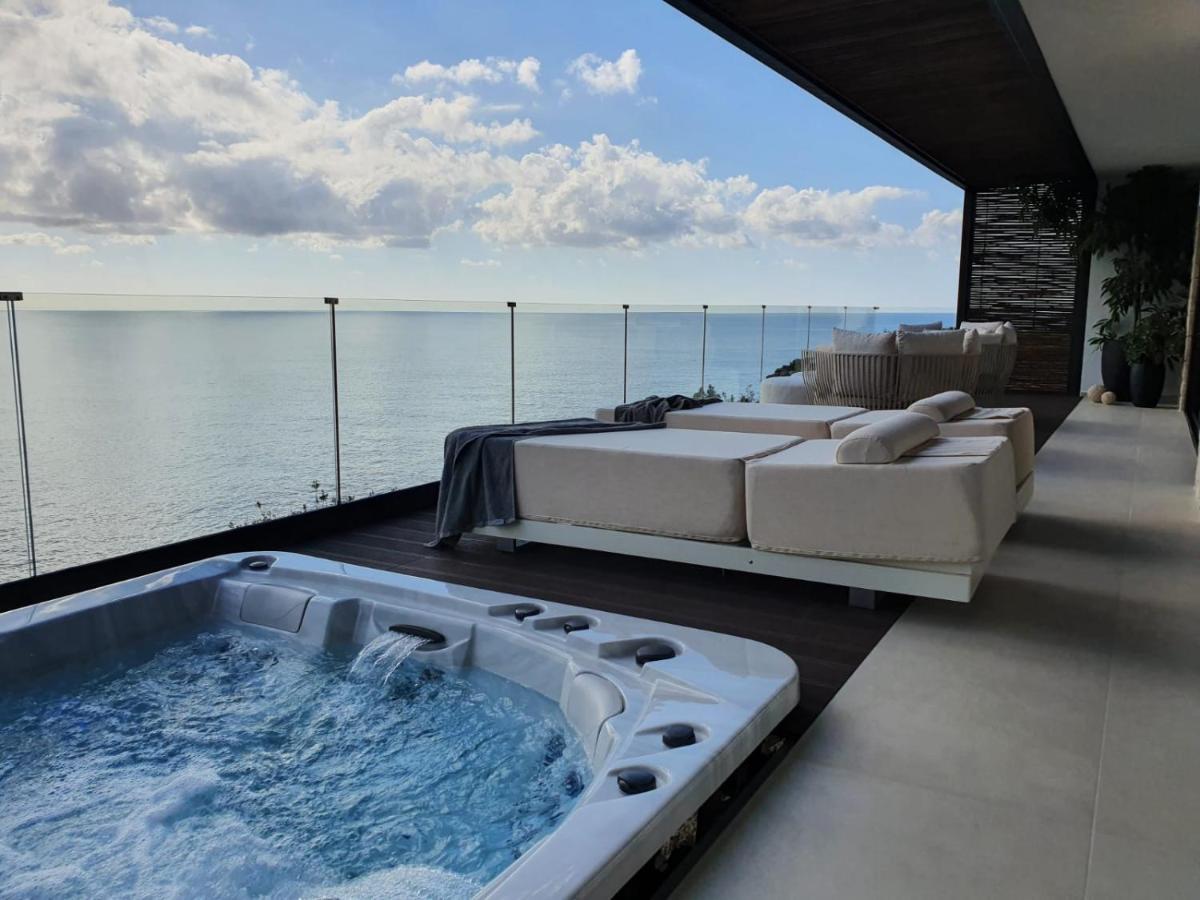 Mystique Luxury Suite Achlia المظهر الخارجي الصورة