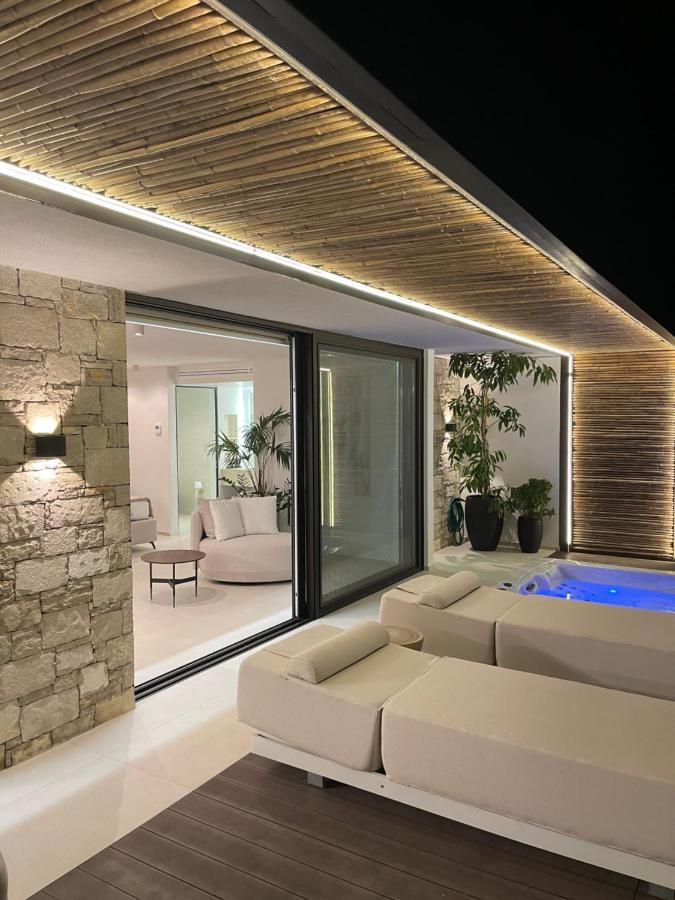 Mystique Luxury Suite Achlia المظهر الخارجي الصورة