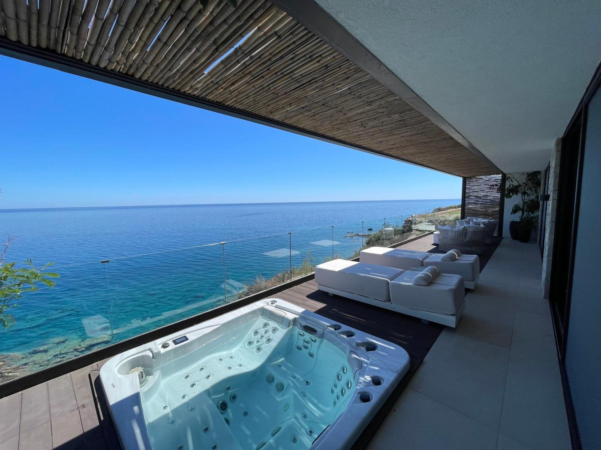 Mystique Luxury Suite Achlia المظهر الخارجي الصورة